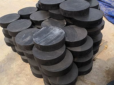 泸水市板式橡胶支座由若干层橡胶片与薄钢板经加压硫化